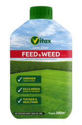 Vitax Lawn Clear - Feed & Weed 1 Litre (Covers 200 sq.m)